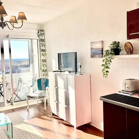 Sea View From Bed 100m Beach, Free Parking, Surf *