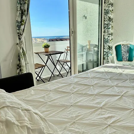 Apartment Sea View From Bed 100m Beach, Free Parking, Surf *